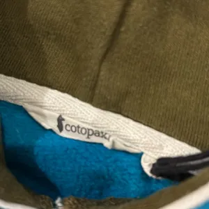 Cotopaxi sweatshirt thumbnail 2