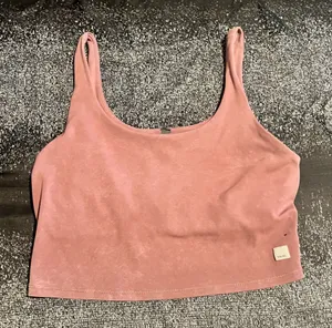 Womens Lg Vuori Daily Crop Tank Top- Pink Heathered Athletic Sport Bra thumbnail 1