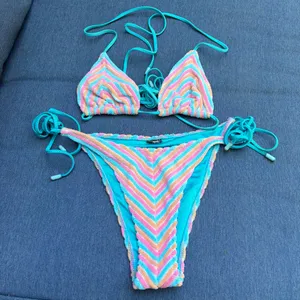Triangl Bikini thumbnail 1