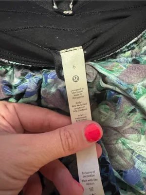 lululemon athletica Women's Blue-Green Floral Running Shorts thumbnail 4