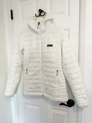 Patagonia Nano Puff Hoody Jacket, women’s size M thumbnail 5