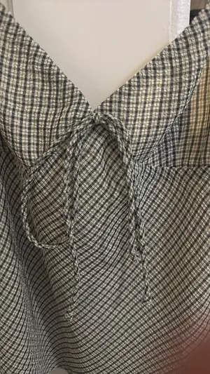 Black and Beige Princess Polly Tank Top thumbnail 6