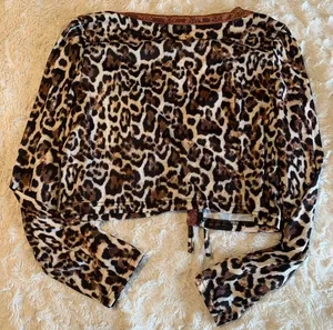 Cheetah Tie Front Crop With Lace Detail thumbnail 4