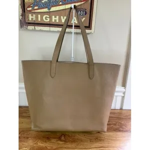Cuyana Classic Structured Leather Tote Bag Cappuccino Tan OS thumbnail 2