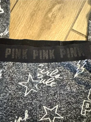 PINK Victoria's Secret Heather Charcoal Kids Logo & Graphic Leggings thumbnail 3