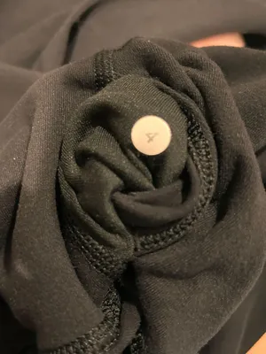 Lululemon Wunder Under black leggings 21” size 4 thick material thumbnail 6