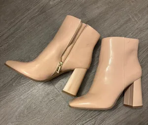 J Lo patent leather Nude boots casual or dressy sz7 Tan Size 7 thumbnail 1