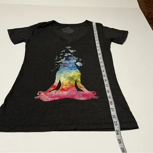 The Mountain Womens Size Small Grey Gray Short Sleeve Shirt Yoga‎ Zen Peaceful thumbnail 5