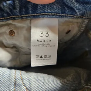 Mother Denim The Ditcher Hover in Ain't My First Rodeo Jeans Size: 33 thumbnail 7