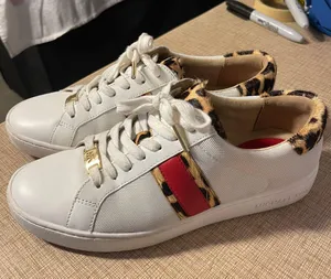 Shoes thumbnail 1