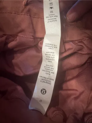 NWOT Lululemon Hotty Hot High-Rise Lined Short 4" Incognito Camo Pink Taupe thumbnail 4