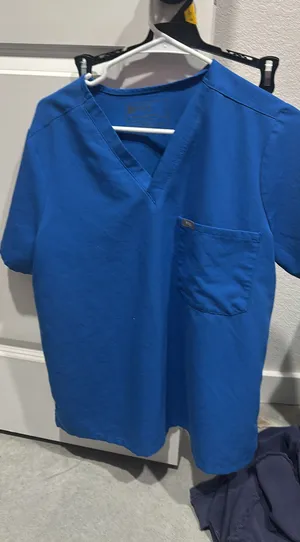 FIGS Scrubs Set thumbnail 1