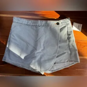 5B Style Light Wash Denim Skort size medium thumbnail 1