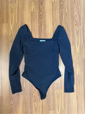 Babaton x Aritzia Contour Square Neck Long Sleeve Bodysuit Black Medium thumbnail 3