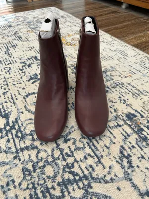 KENNETH COLE NEW YORK Alec Block Heel Ankle Booties in Oxblood thumbnail 13