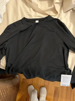 Lululemon Black Long Sleeve Shirt thumbnail 5