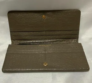 Beautiful Samantha Thavasa beige leather wallet thumbnail 3