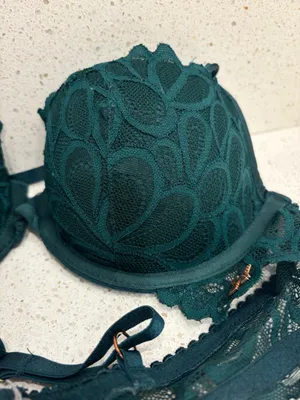 Savage X Fenty Women’s Bra Lingerie Push Up Lace Green 34 B EUC thumbnail 4