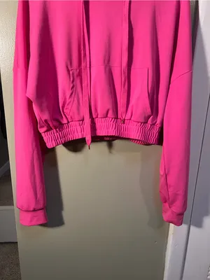 Womens Size XL Cropped Hoodie Bright Pink Banded Hem Long Sleeve Kangaroo Pocket thumbnail 3