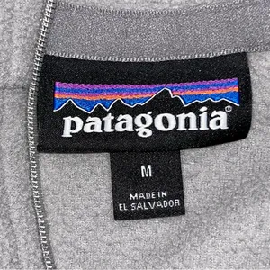 Patagonia Women’s Gray Micro D Quarter Zip Fleece Pullover size Medium thumbnail 5