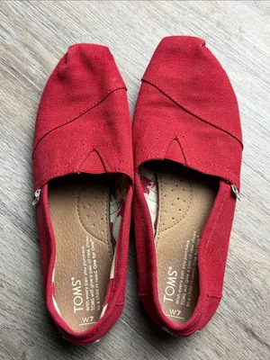 TOMS Classic Red Canvas Alpargata Slip On Shoes Size 7 thumbnail 4