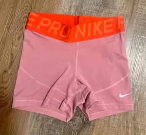 Nike Pros Pink thumbnail 1