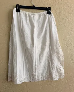 Vintage White Cotton Lace Half Slip - Lightweight Lined Underskirt thumbnail 1