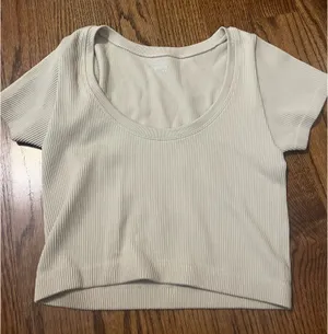 Aerie Top thumbnail 1
