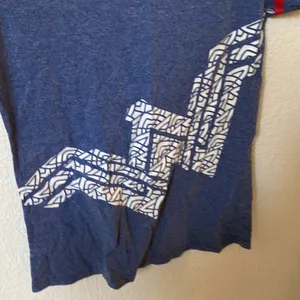 FINAL MARKDOWN Junior Wonder Woman tee medium Size undefined thumbnail 2