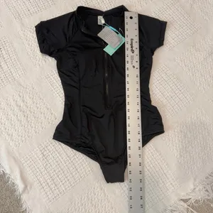 new Sea Level Swim 4 Eco Essentials multifit zip front swimsuit SW 2981 thumbnail 4
