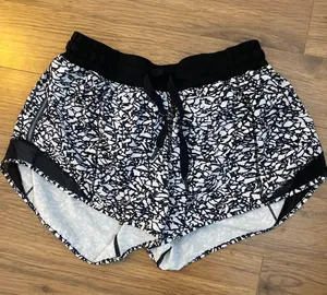 Lululemon Hotty Hot Shorts thumbnail 1