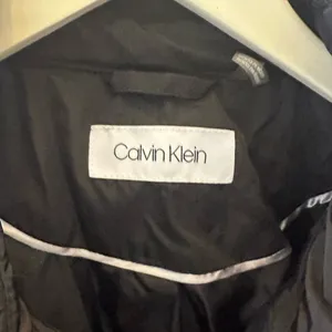 Calvin Klein women’s size large quilted black jacket thumbnail 2