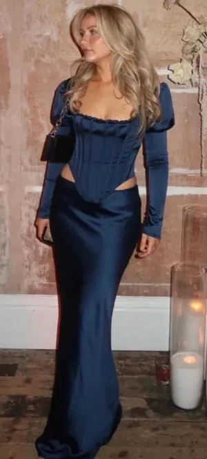 HOUSE OF CB 'Dana'‎ Navy Puff Sleeve Corset NWOT thumbnail 1