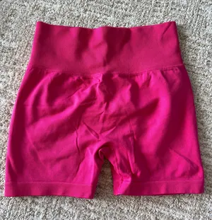 Shein Workout Shorts Scrunch Butt thumbnail 1