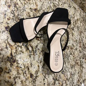 Rouge Helium Black Strappy Heels size 9 Like New thumbnail 7