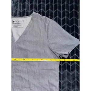 Figs Casma Top Women's Graphite Gray Three Pocket Scrub‎ V-neck Darted Back Sz M thumbnail 6