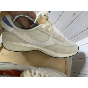 Nike Waffle Debut Vintage Women's 8 Game Royal White Sail Sneakers DX2931-400 thumbnail 9