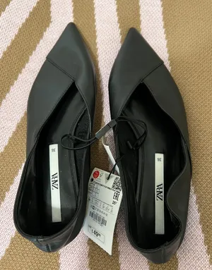 ZARA Basic Leather Ballet Shoes thumbnail 1
