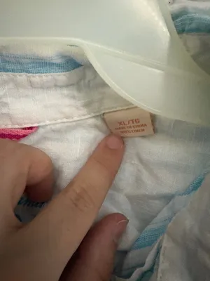 Tommy Bahama Top thumbnail 4