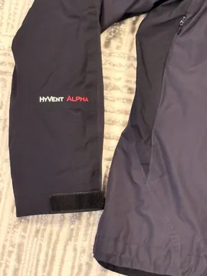 The North Face women's m Black Hyvent Alpha Summit Series waterproof Winter coat thumbnail 6