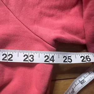 Paris Atelier & other stories rose crewneck 12 thumbnail 7