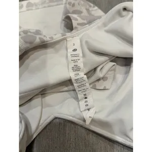 Lululemon Align Tank Top Womens Size 2 Antique White Cheetah Camo Padded Sporty thumbnail 6