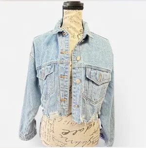 Meghan LA Women’s Cropped Distressed Denim Jacket – Size M 💙✨ thumbnail 5