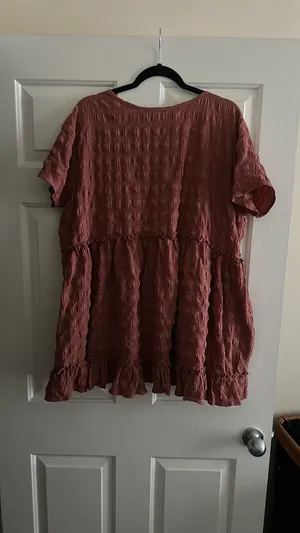 Boutique dress thumbnail 2