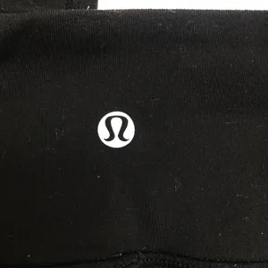 LULULEMON 4 low rise black crop leggings thumbnail 3