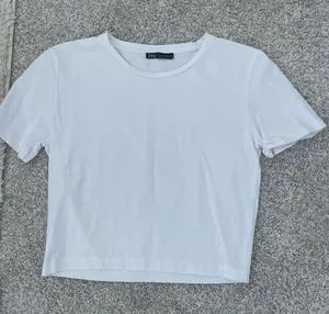 ZARA Cropped T-Shirt thumbnail 1
