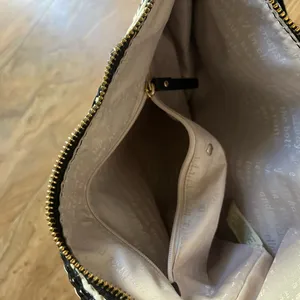kate spade Black and White Woven Shoulder Bag thumbnail 8