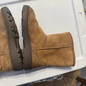UGG Australia Ultra Short Chestnut Suede Boots Women's Size 9 Hard Sole EUC thumbnail 8