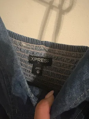EXPRESS Denium dress thumbnail 3