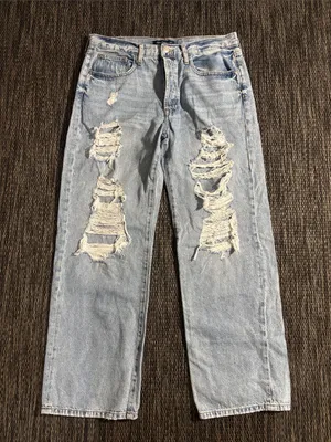 Aeropostale Jeans Low Rise Skater Straight Leg Light Wash Distressed Size 14 thumbnail 1